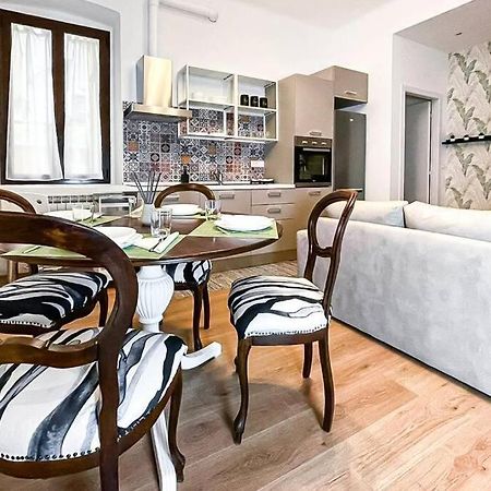 Luxury Stazione Centrale Elegante Loft Trieste Exterior foto