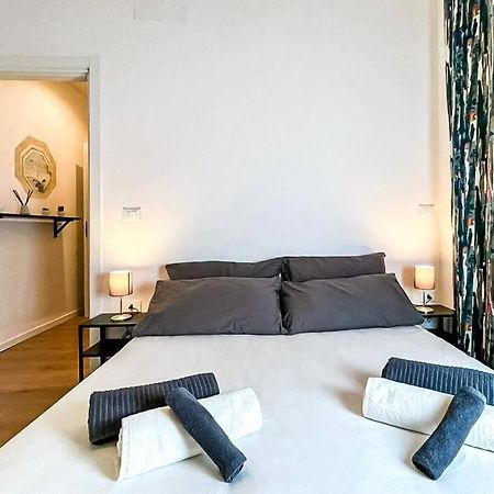 Luxury Stazione Centrale Elegante Loft Trieste Exterior foto