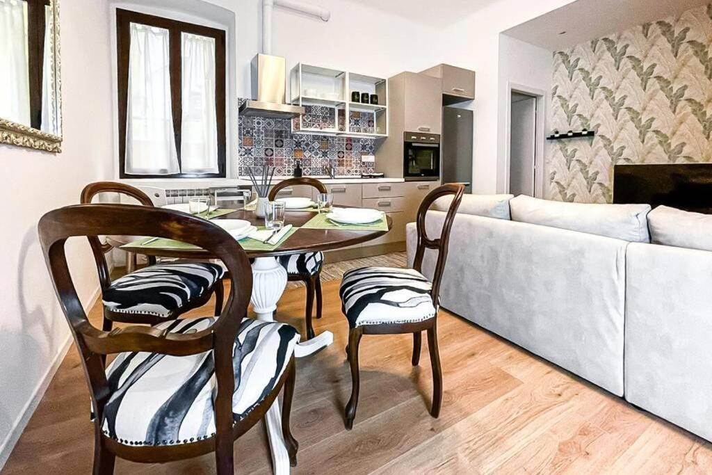 Luxury Stazione Centrale Elegante Loft Trieste Exterior foto